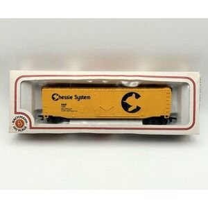HO Scale Bachmann Chessie System B&O 11098 Yellow Box Car Freight Train